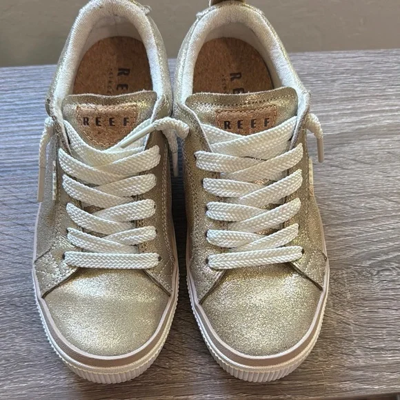 Reef Women's Lay Day Dawn Gold Sneakers - Picture 3 of 9